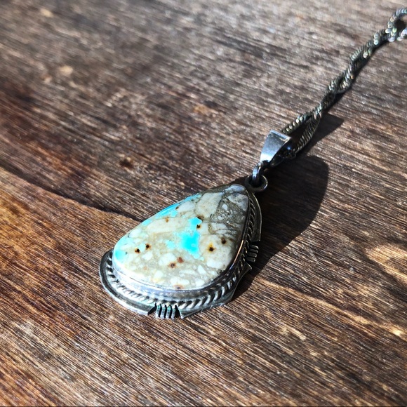 Vintage Kathy Yazzie Boulder Turquoise Necklace - Picture 4 of 8